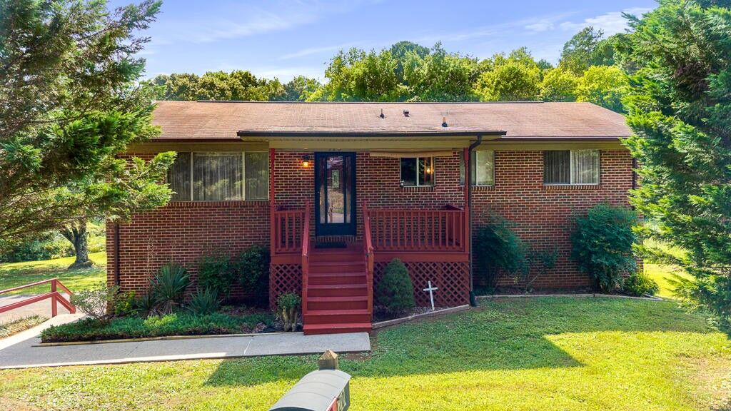 Property Photo:  920 Tasso Lane NE  TN 37312 