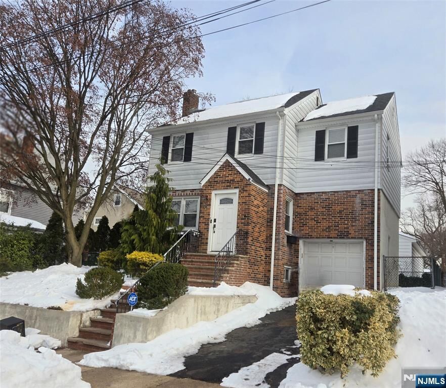 Property Photo:  48 Freeman Place  NJ 07110 