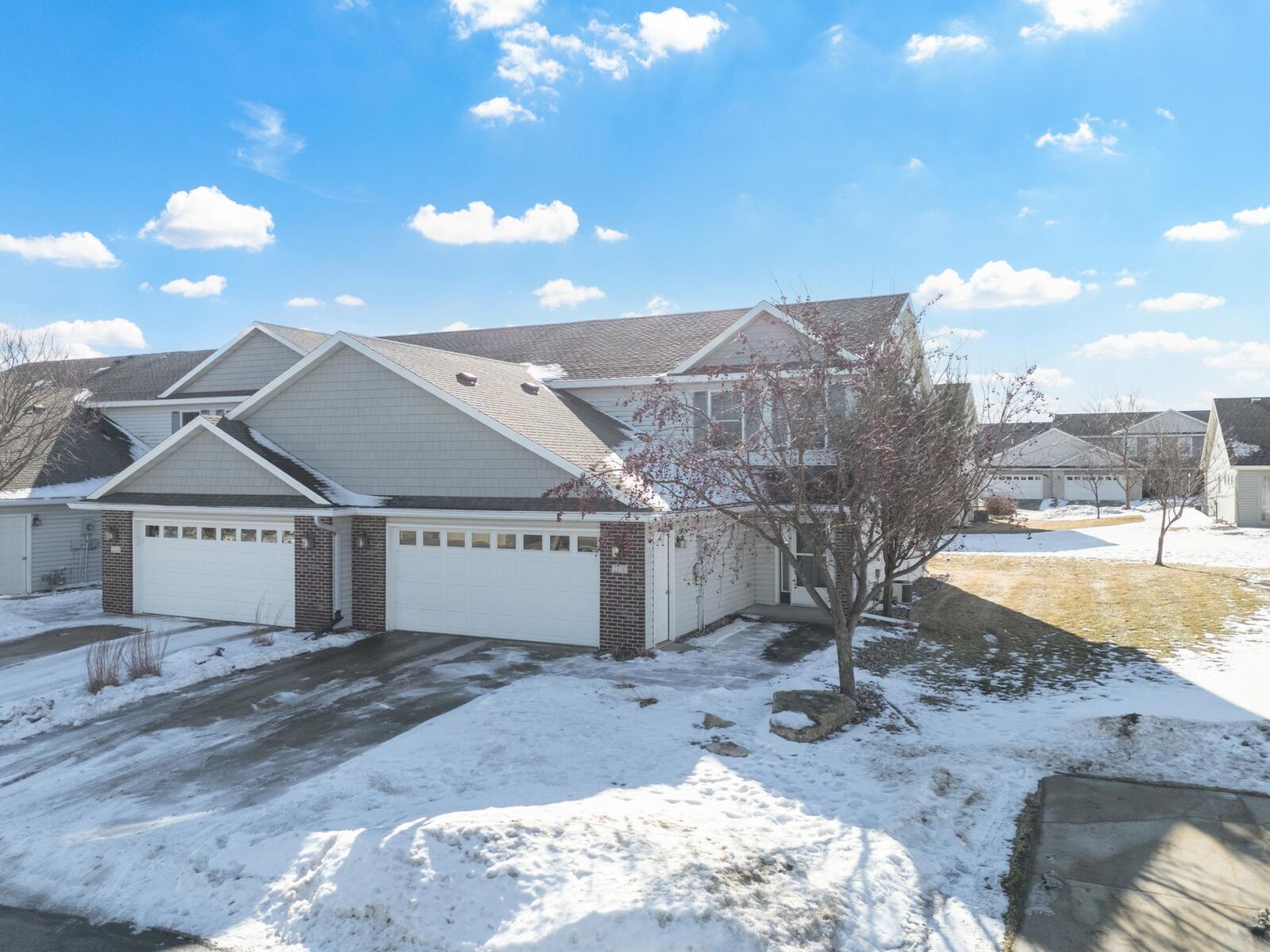 Property Photo:  2110 Red Tail Place SE  MN 55904 