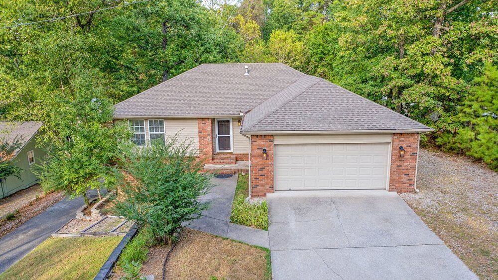 Property Photo:  2 Millom Lane  AR 72714 