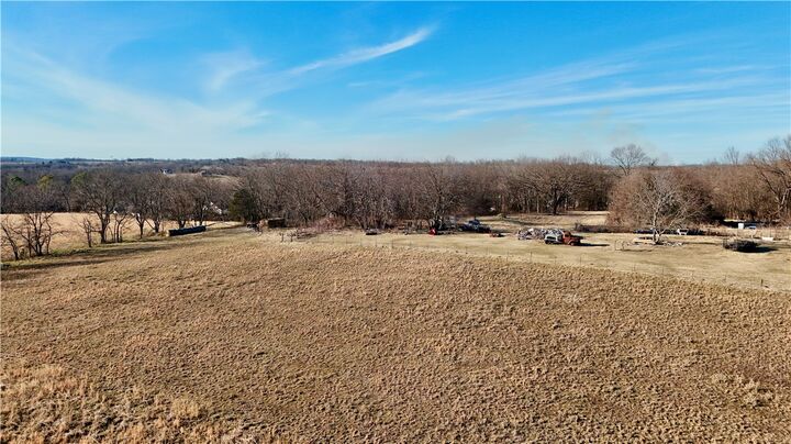 Property Photo:  1424 Cottonwood Road  AR 72601 