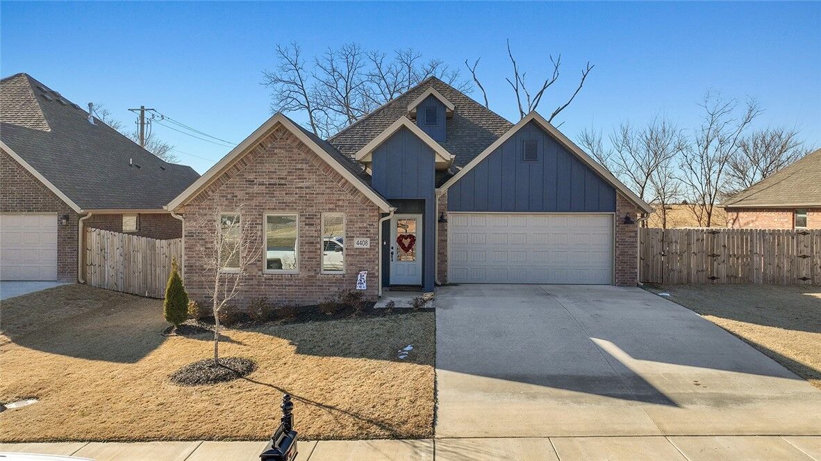 Property Photo: 4408 Pawhuska Street AR 72713