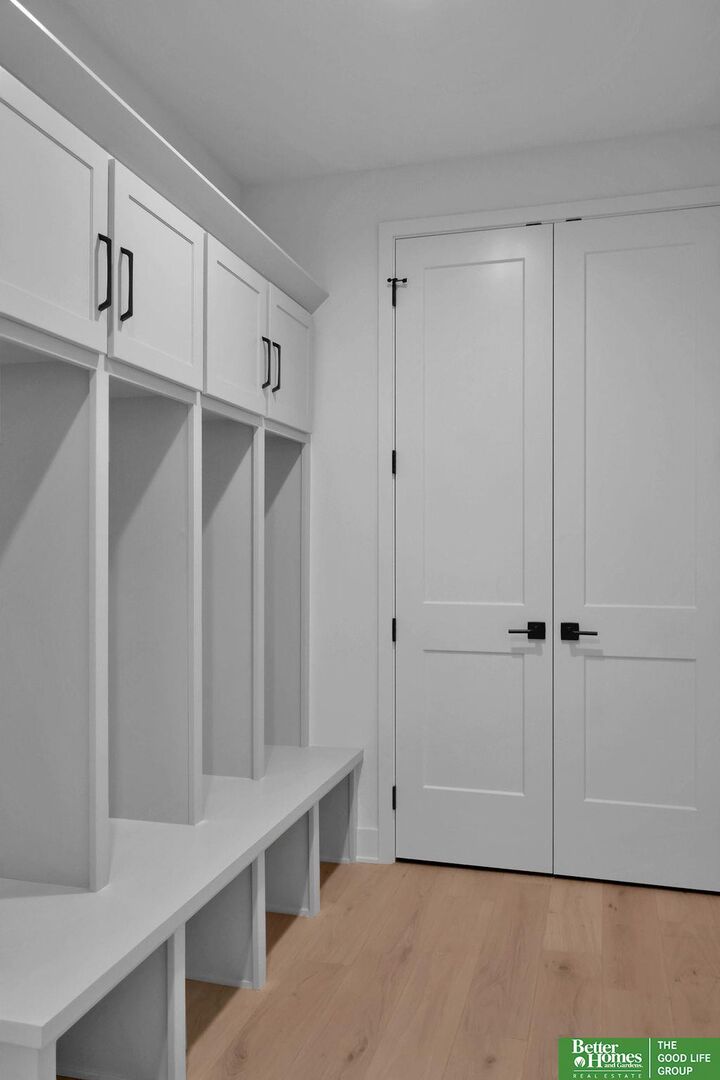 Property Photo:  19060 Laquinta Circle  NE 68136 