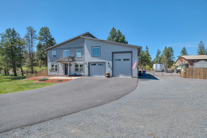 Property Photo:  16732 Contorta Place  OR 97739 