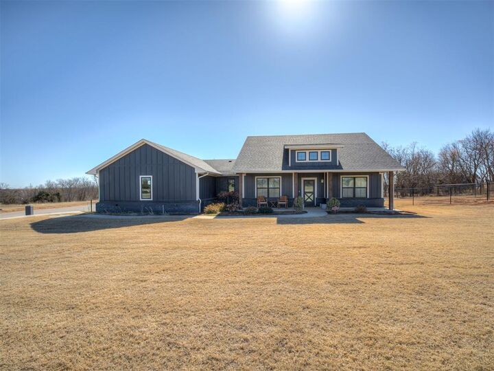 Property Photo:  14675 Rose Tree Court  OK 73078 