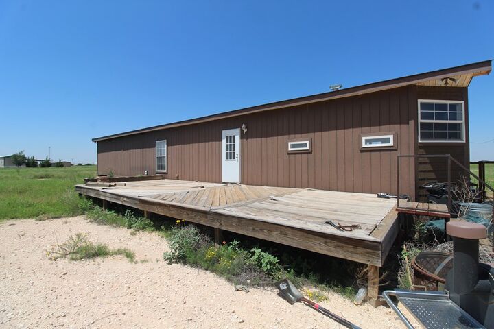 Property Photo:  142 N Fm 1429  TX 79360 