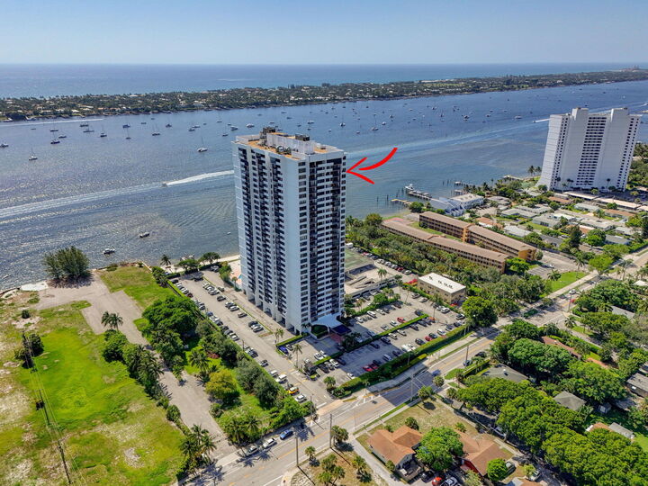 Property Photo:  5600 N Flagler Drive 2703  FL 33407 