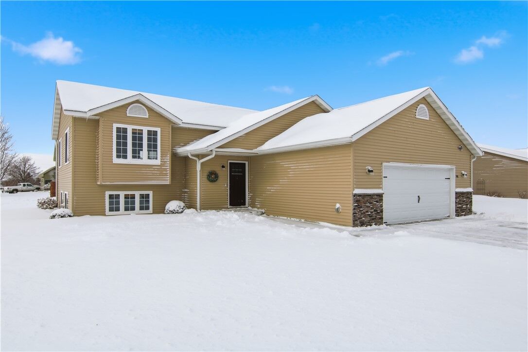 Property Photo:  908 Mooring Line Drive  WI 54729 