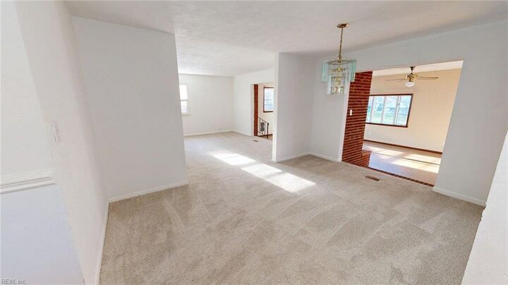 Property Photo:  1005 North Ave  VA 23605 