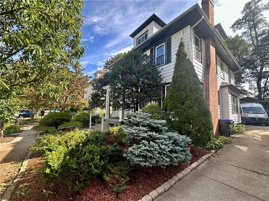 Property Photo:  141 Elton Street  RI 02906 