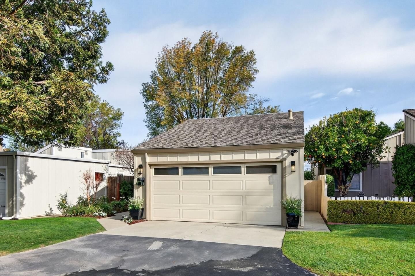 Property Photo:  300 Ridgemark Drive  CA 95023 