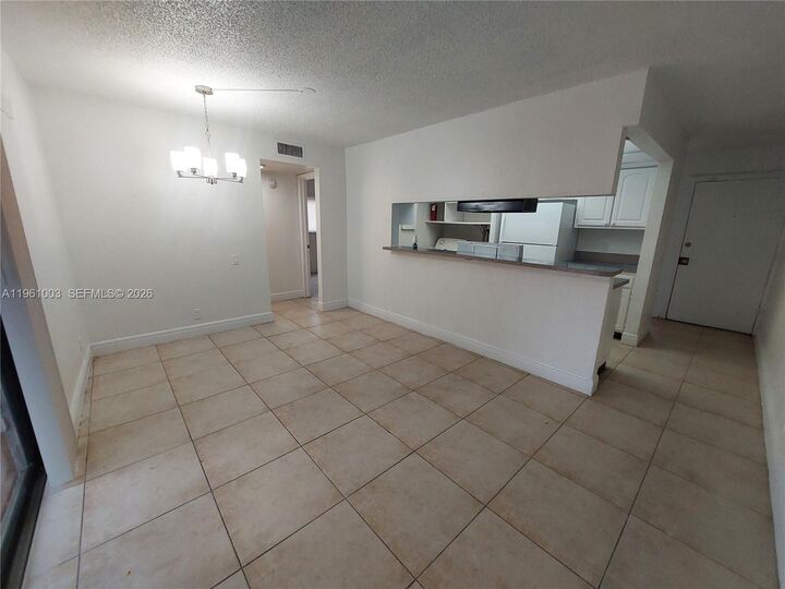 Property Photo:  4463 Treehouse Ln D  FL 33319 