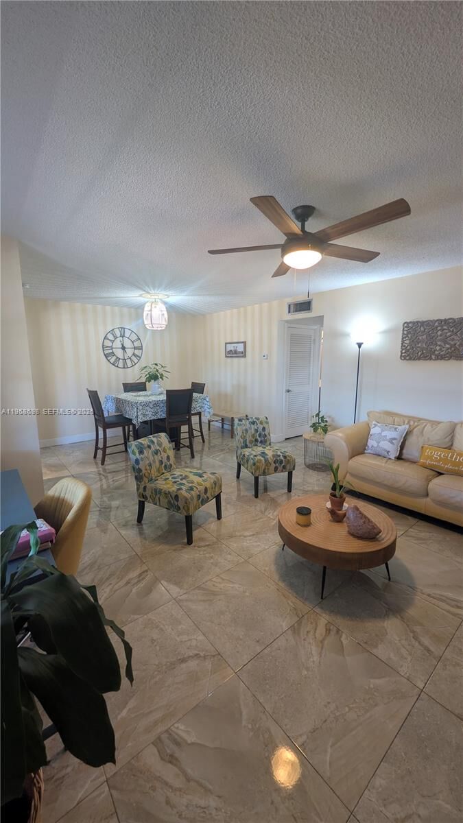 Property Photo:  5300 Washington St T324  FL 33021 