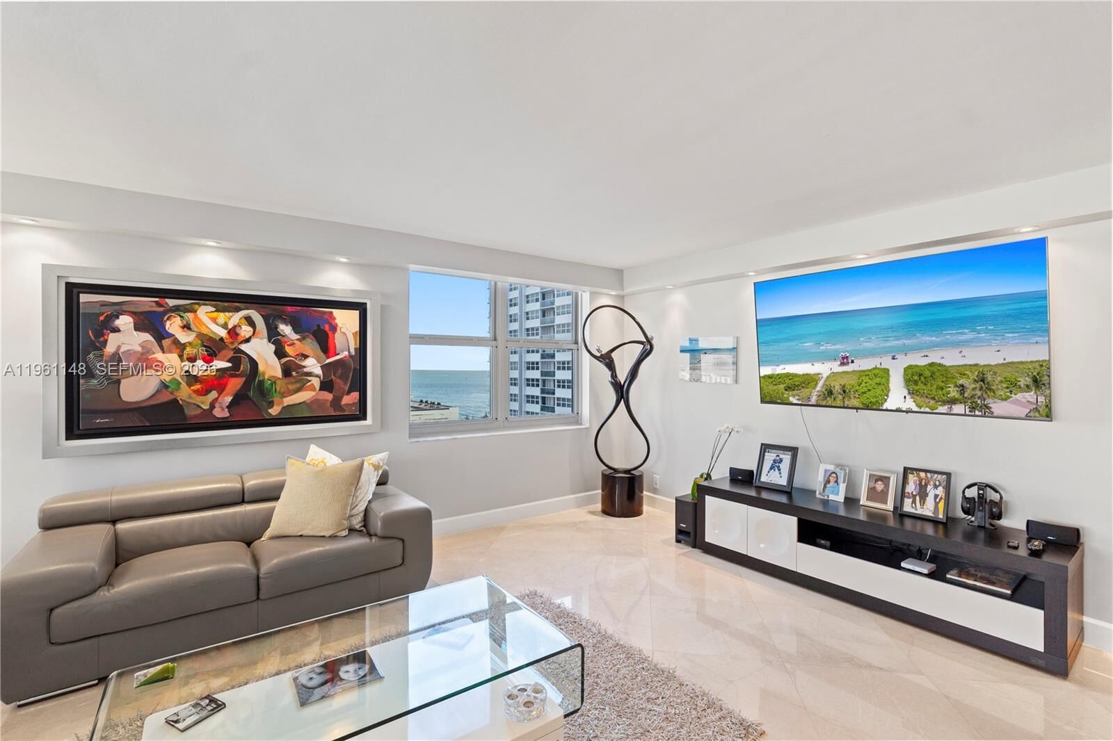 Property Photo:  1920 S Ocean Dr 17D  FL 33009 