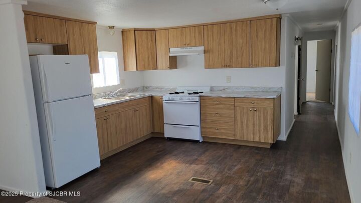 Property Photo:  12 Road 6264  NM 87417 