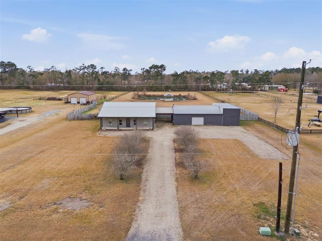 Property Photo: 2892 Hardee Road LA 70615