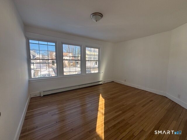 Property Photo:  292 Ridgefield Avenue 2  CT 06610 
