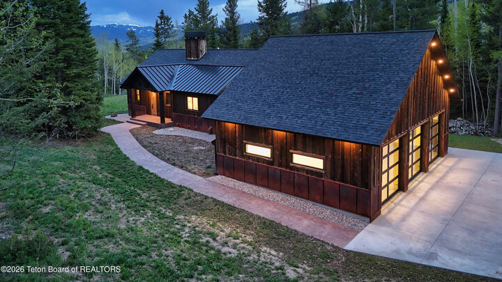 Property Photo: 5727 Forest Ridge Road ID 83455
