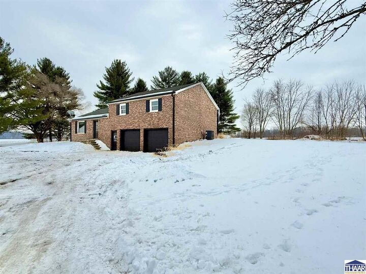 Property Photo:  1981 N County Rd 175 E  IN 47882 