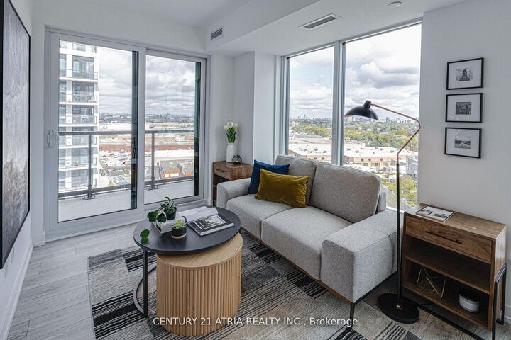 Property Photo:  1100 Sheppard Avenue W 1207  ON M3K 0E4 