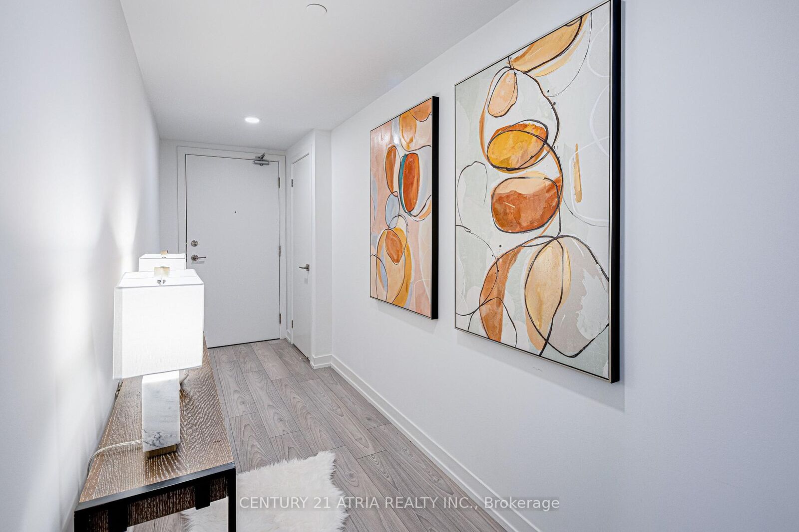 Property Photo:  82 Dalhousie Street 2803  ON M5B 0C5 
