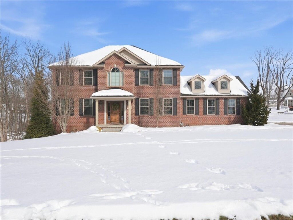 Property Photo:  1337 Woodhill Dr Ext  PA 15044 
