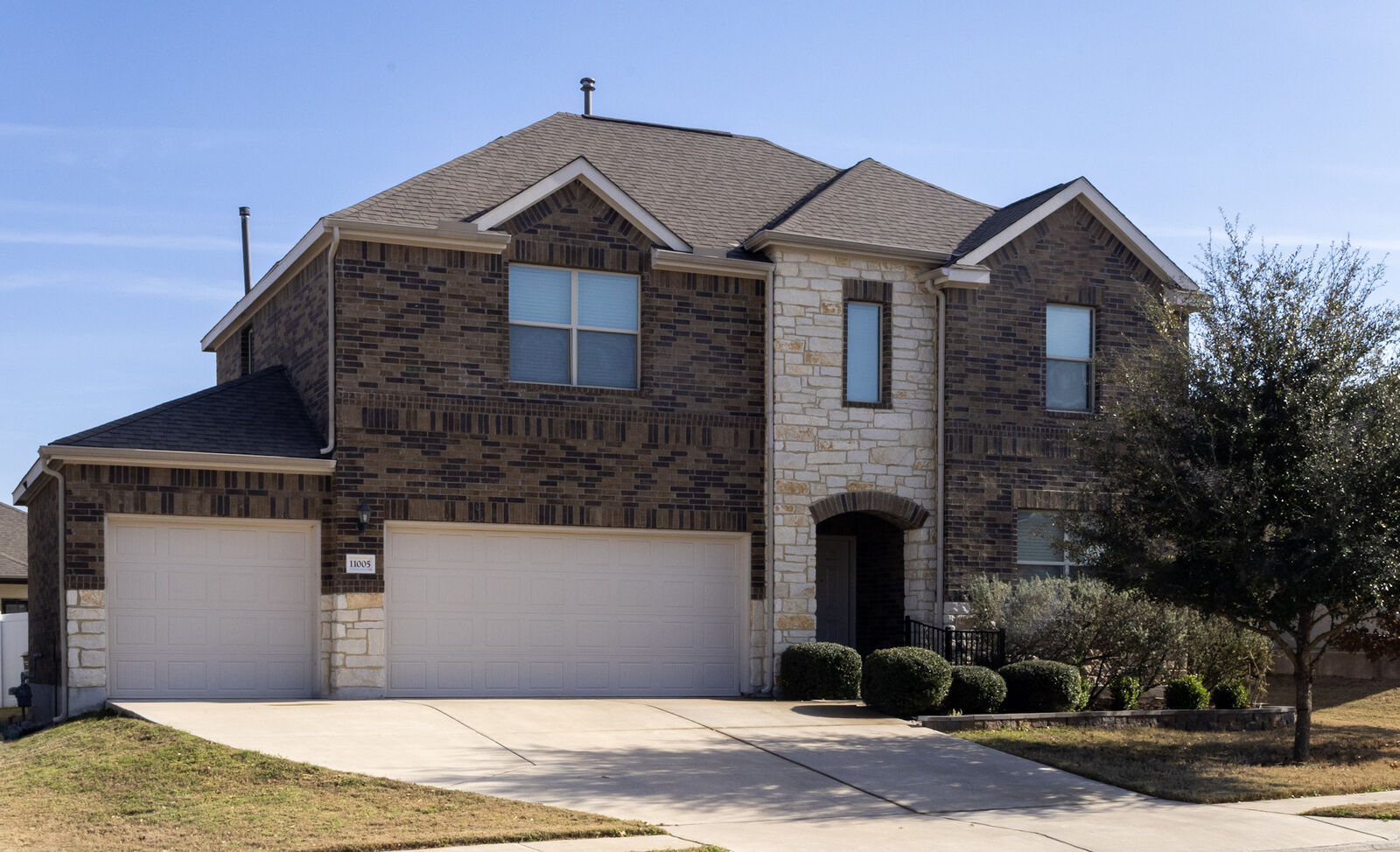 Property Photo:  11005 Players Path  TX 78747 