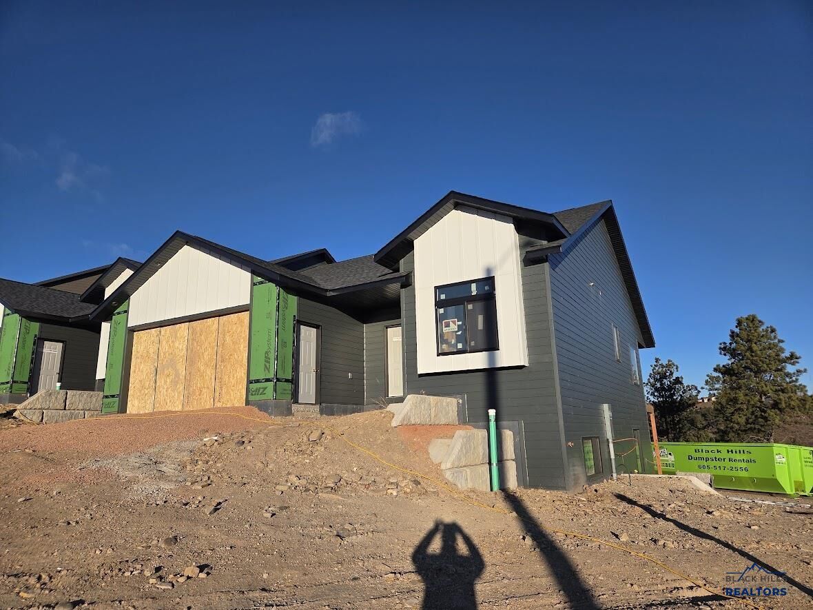 Property Photo: 1218 Pinnacle Ct SD 57701