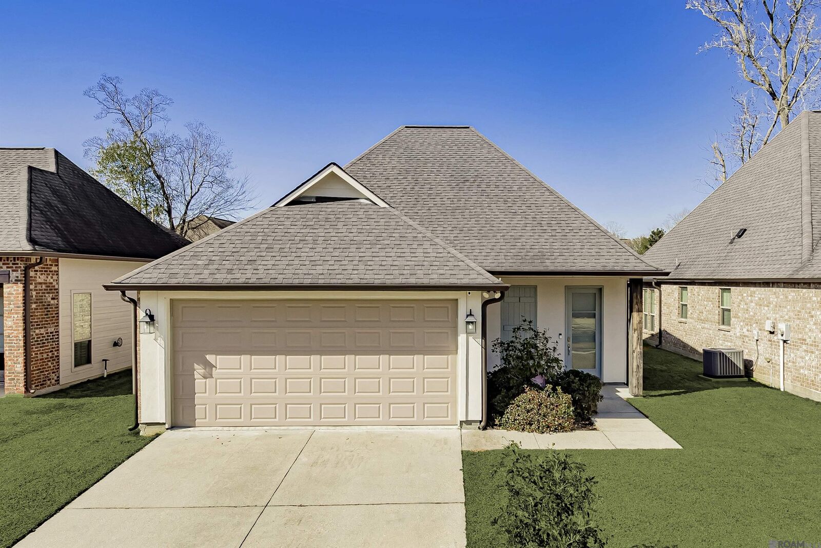 Property Photo:  17671 Doc Bar Ave  LA 70817 