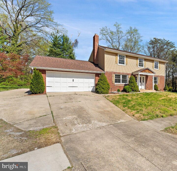 Property Photo:  302 Bennington Court  MD 20774 