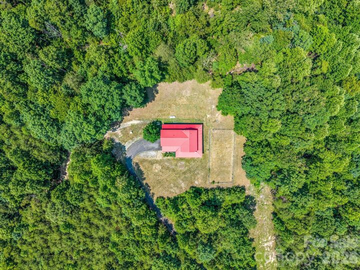 Property Photo:  156 Carpenters Knob Drive  NC 28090 