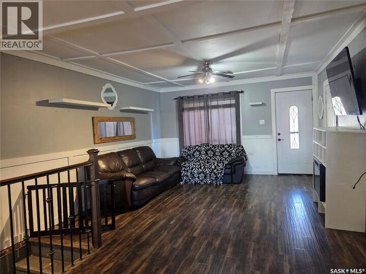 Property Photo:  2011 Main Street  SK S0M 0V0 