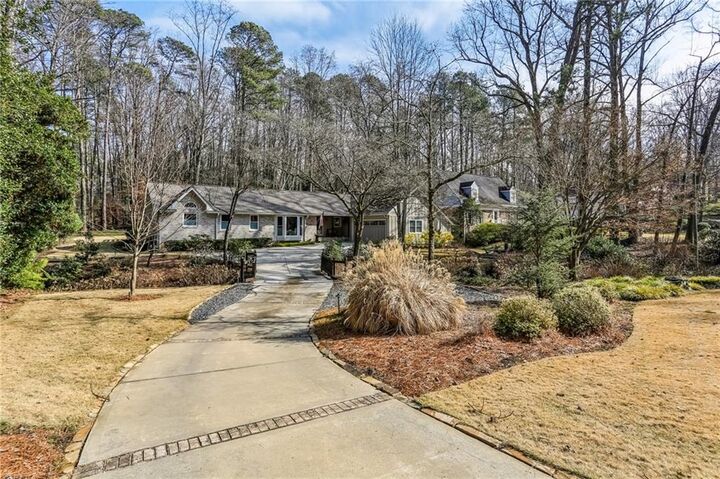 Property Photo:  7265 Hunters Branch Drive  GA 30328 