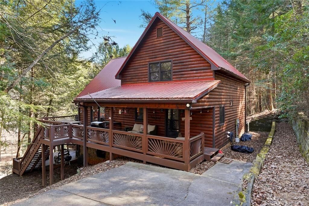 Property Photo:  834 Indian Cave Road  GA 30536 