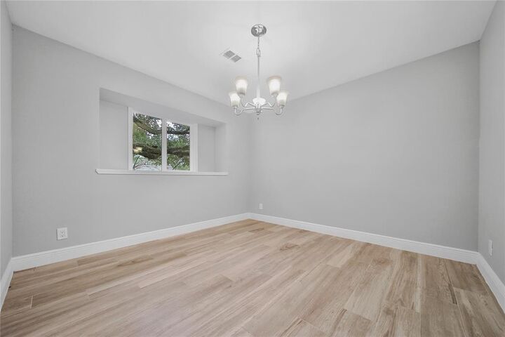 Property Photo:  5818 Paisley Street  TX 77096 