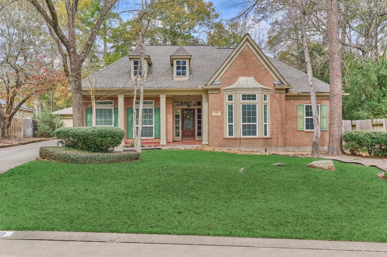 Property Photo:  82 E Coldbrook Circle  TX 77381 