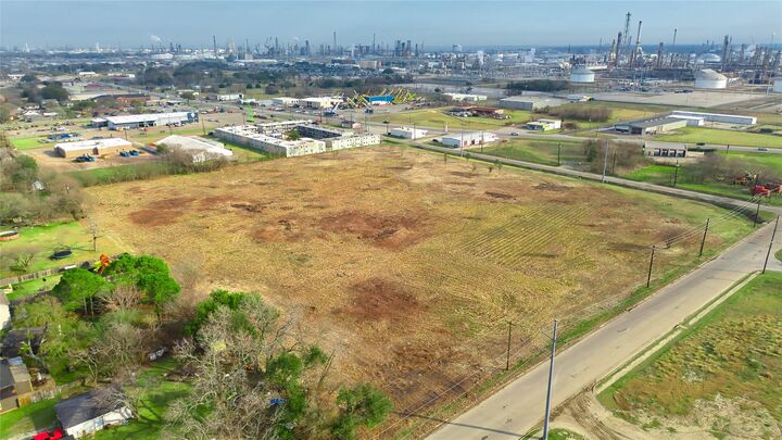 Property Photo:  0 31st Street N  TX 77590 