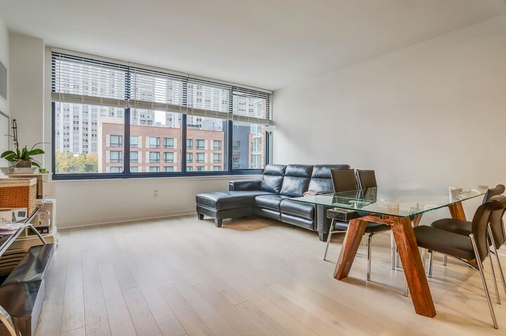 Property Photo:  151 Bay St 1006  NJ 07302 