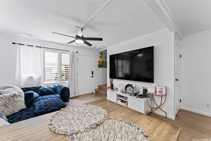 Property Photo:  98-1280 Hoohiki Place 86  HI 96782 