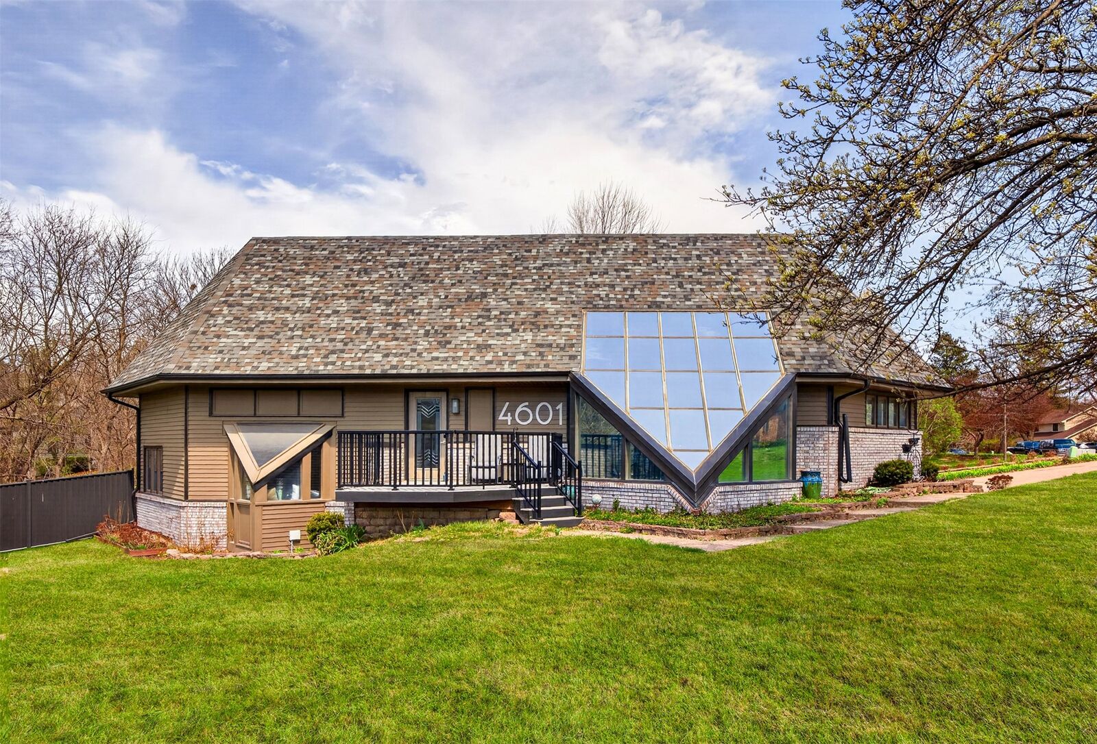 Property Photo:  4601 Ashworth Road  IA 50265 