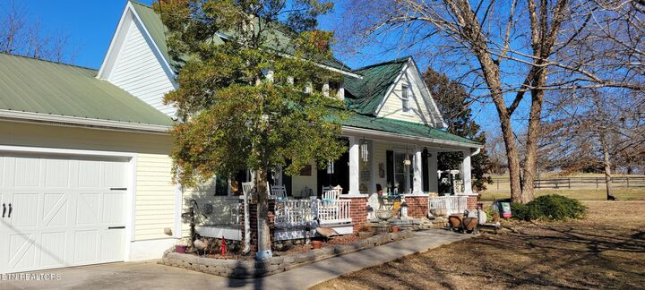 Property Photo:  9003 Hill Rd  TN 37938 