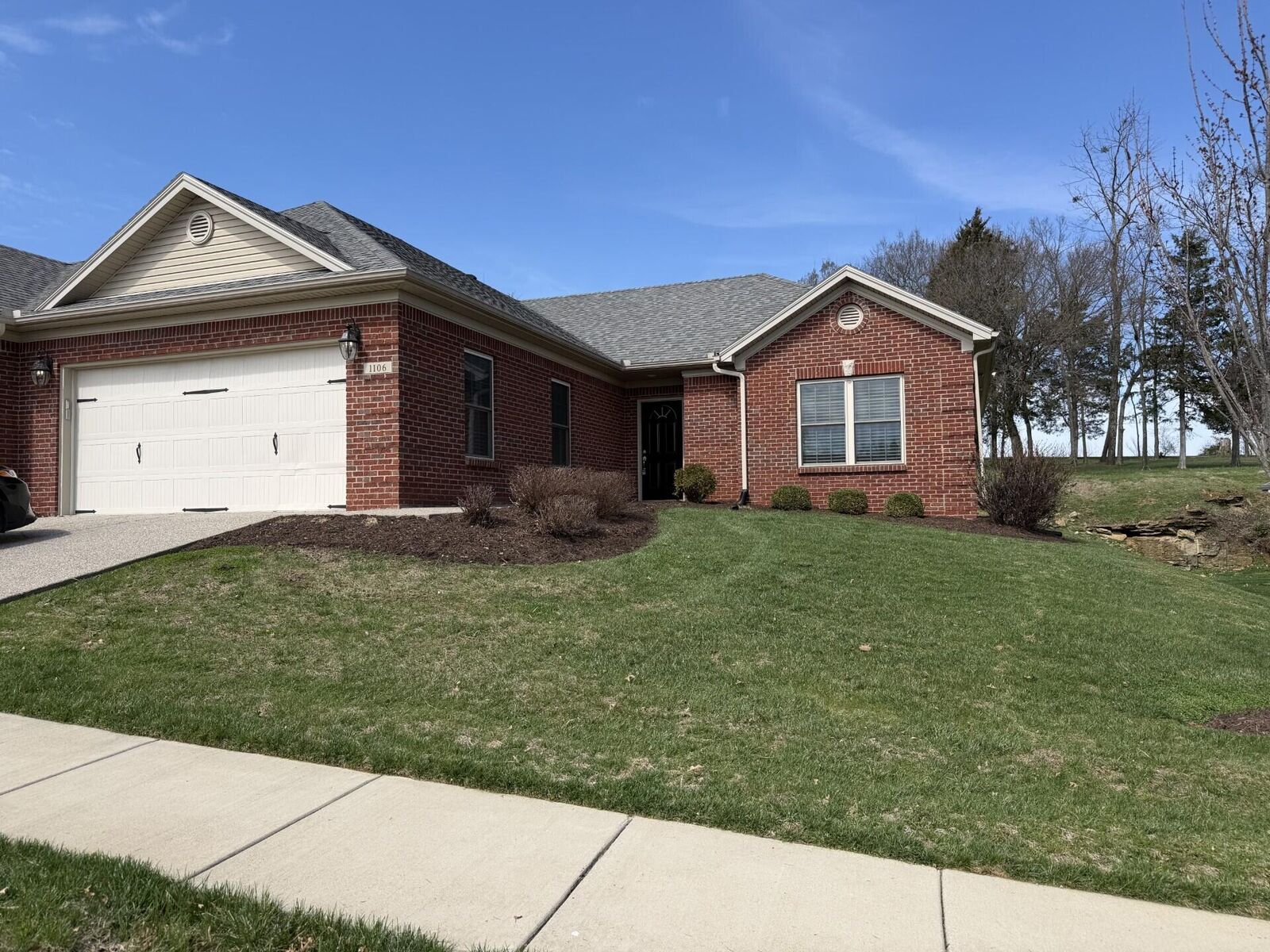 Property Photo: 1106 Leawood Drive KY 40601