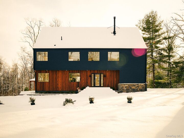 Property Photo:  186 Vly Atwood Road  NY 12484 