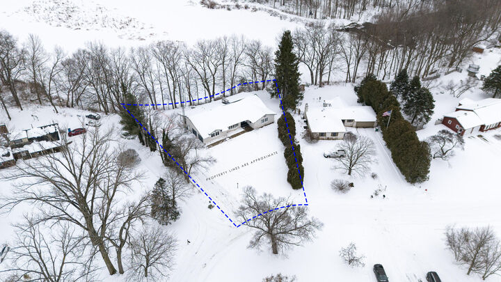 Property Photo: 1017 Azaleamum Drive MI 49093