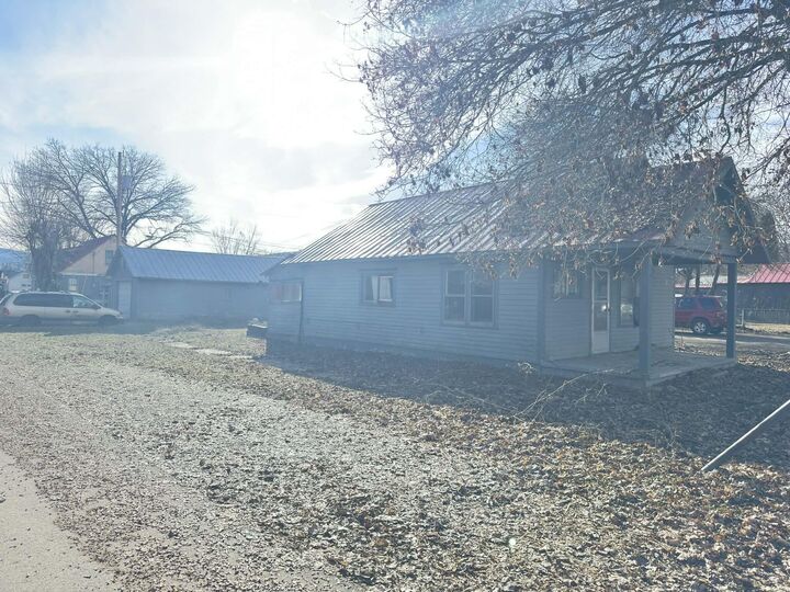 Property Photo: 101 Main St WA 99139