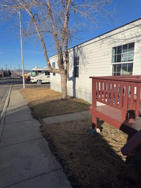 Property Photo:  1820 Chestnut Street  MT 59601 