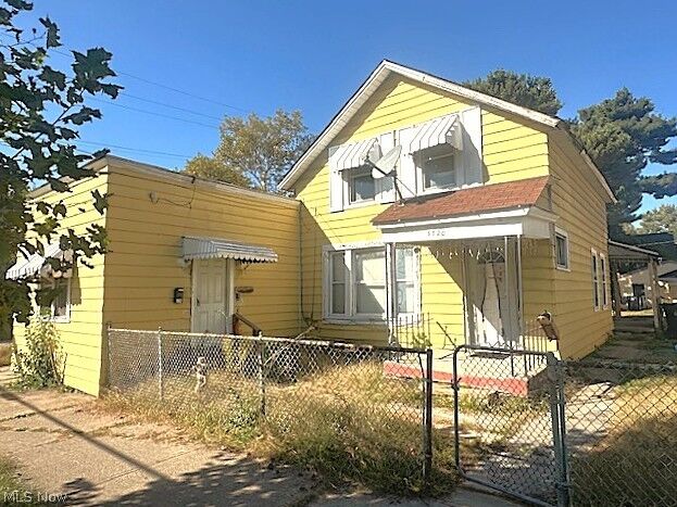 Property Photo: 3720 Walton Avenue OH 44108