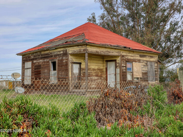 Property Photo:  31 Cabrillo Highway  CA 93454 