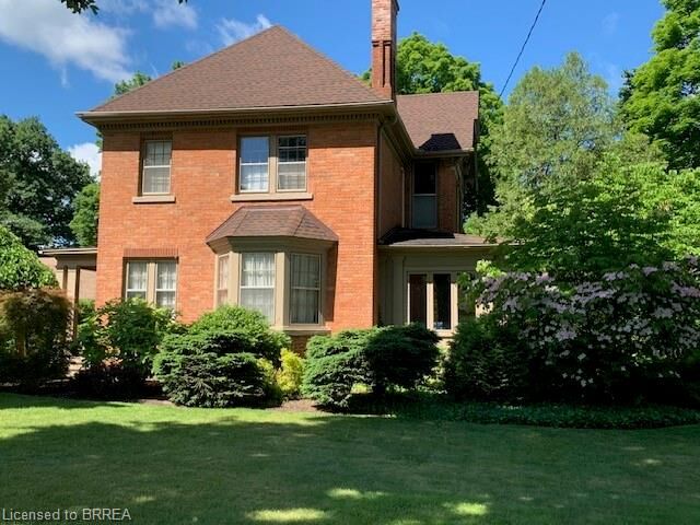 Property Photo:  138 St. James Street S  ON N0E 1Y0 