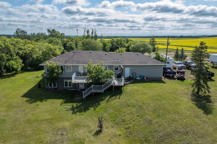 Property Photo: 43440 Range Road 113 AB T0B 2V0